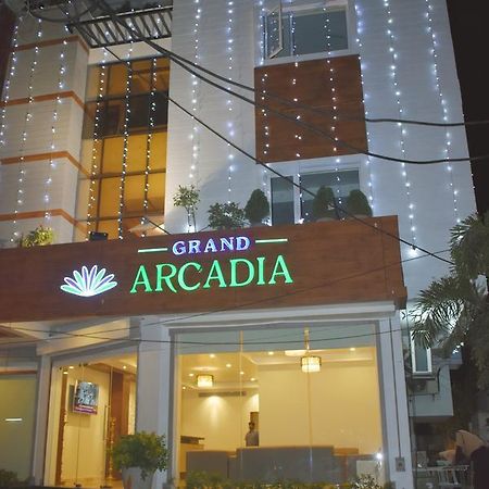 Отель Grand Arcadia Tiruchirappalli Экстерьер фото