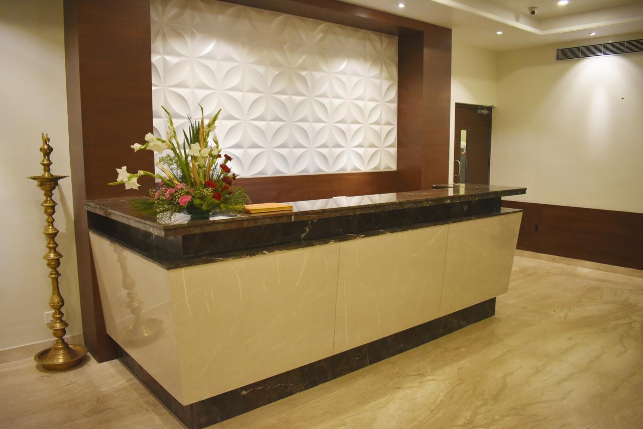 Отель Grand Arcadia Tiruchirappalli Экстерьер фото