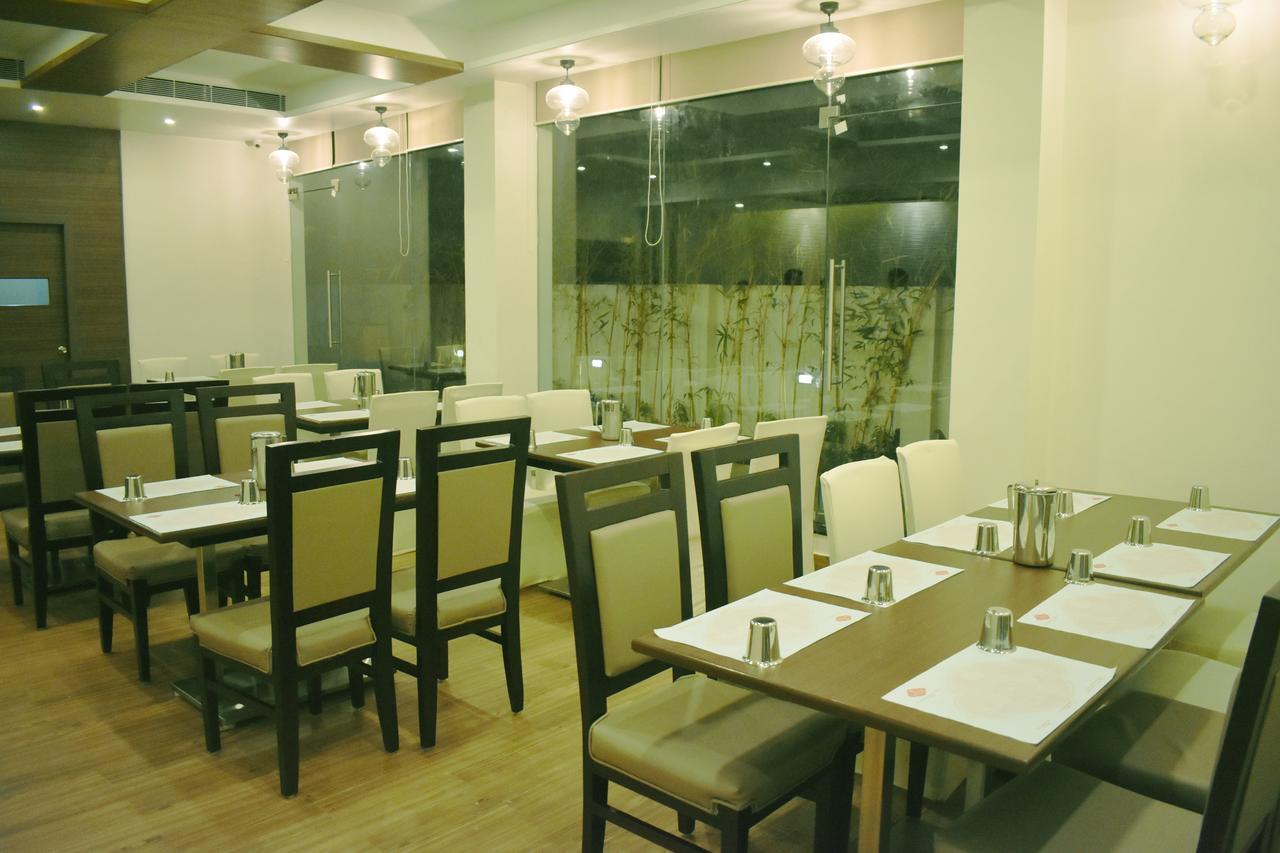 Отель Grand Arcadia Tiruchirappalli Экстерьер фото