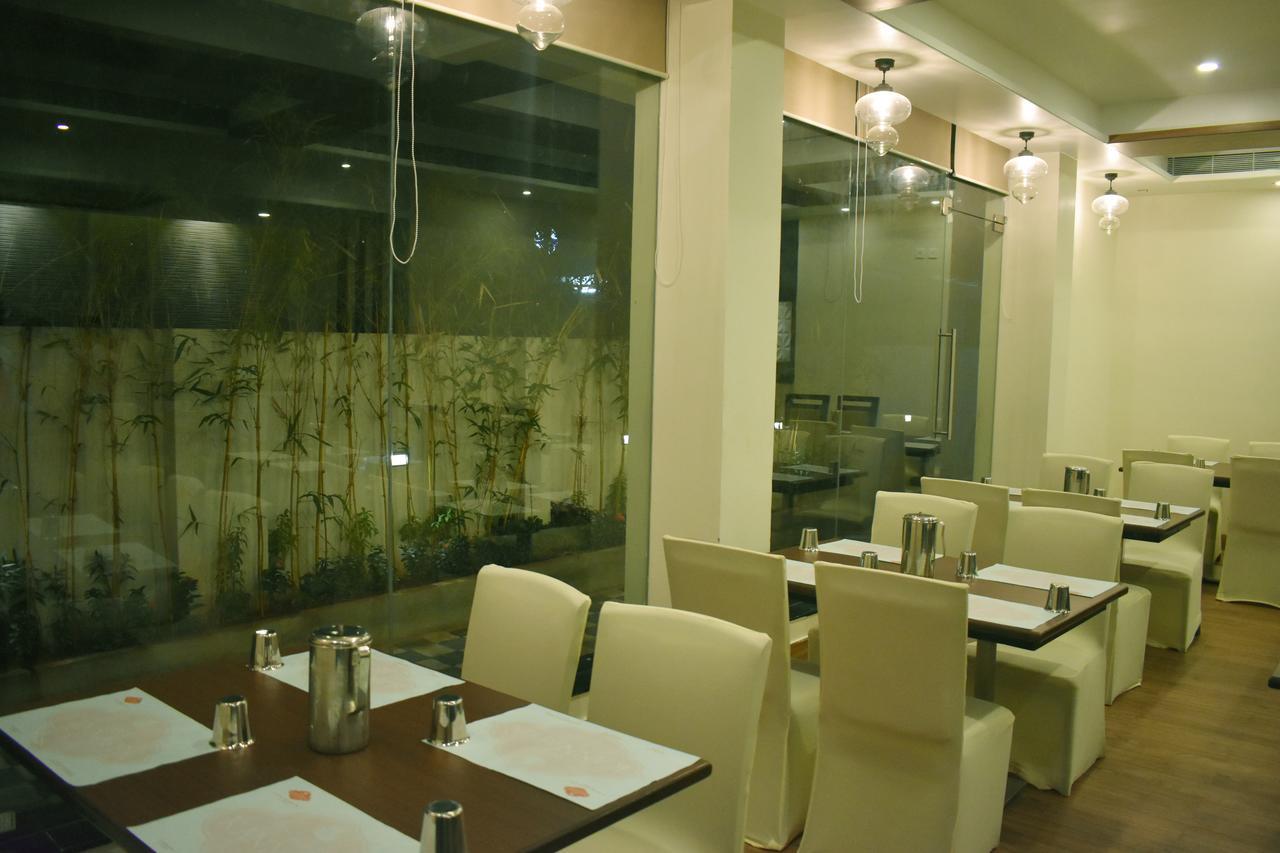 Отель Grand Arcadia Tiruchirappalli Экстерьер фото