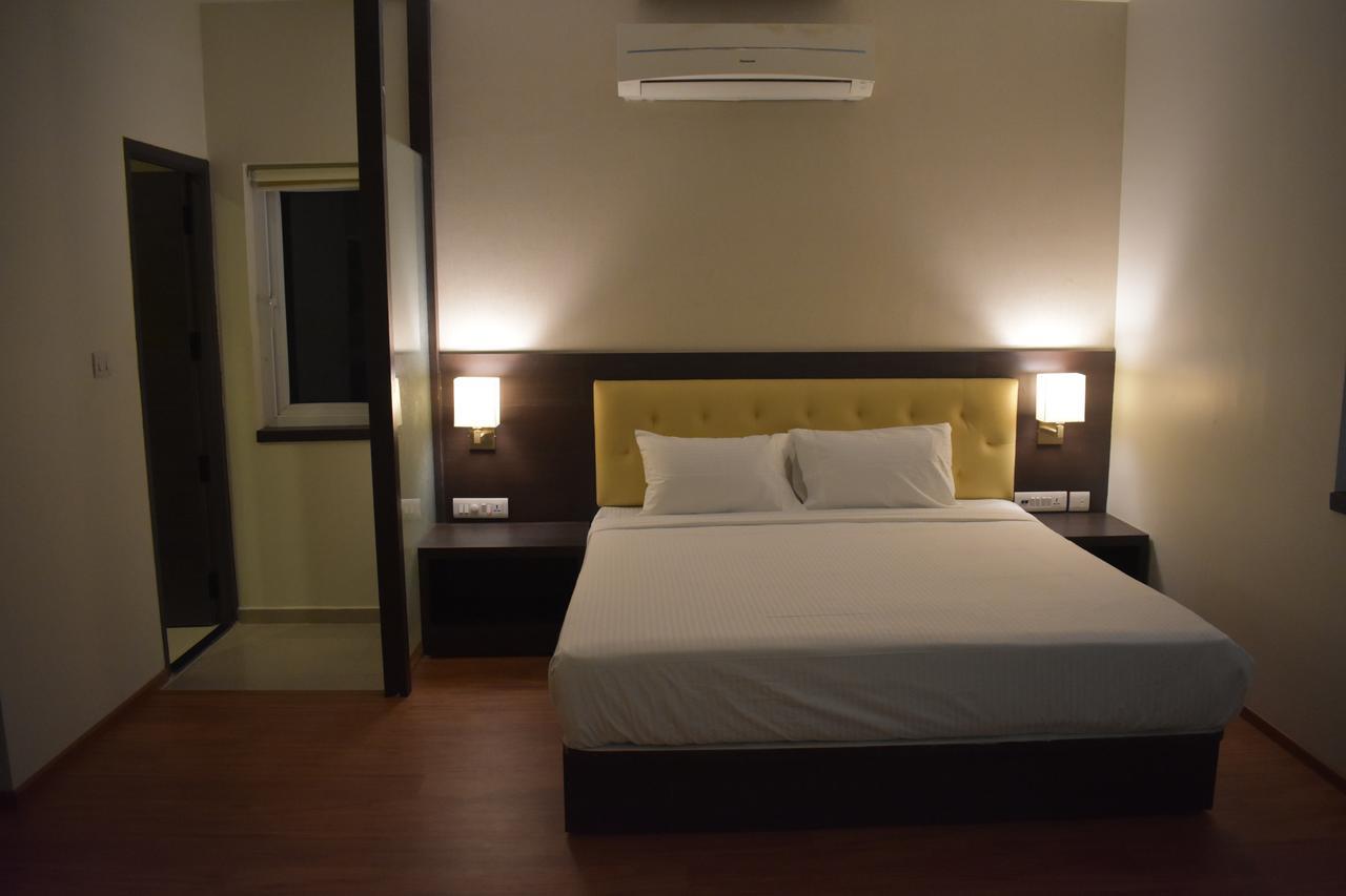 Отель Grand Arcadia Tiruchirappalli Экстерьер фото